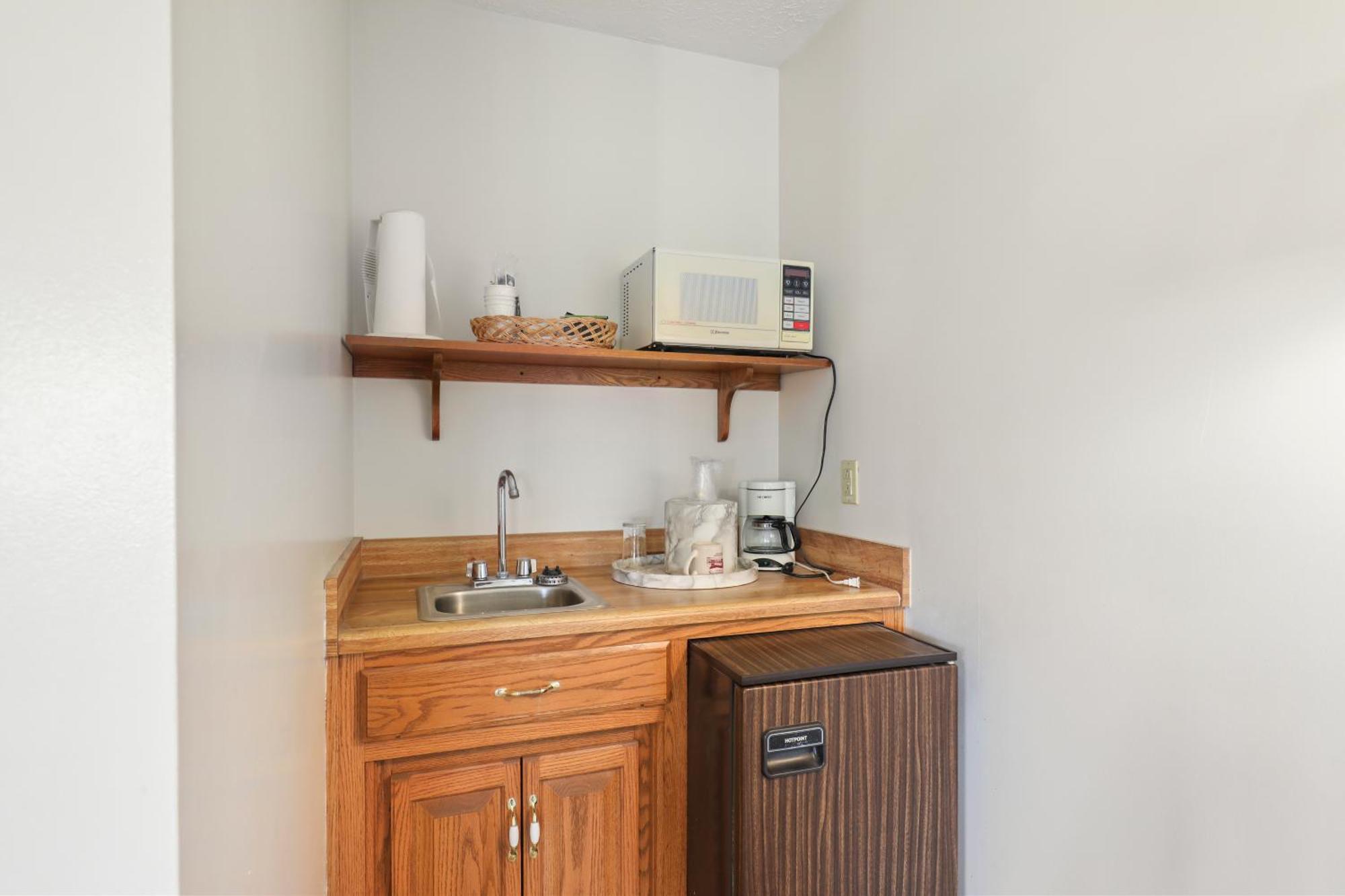 Four Seasons Country Inn Glasgow Eksteriør bilde