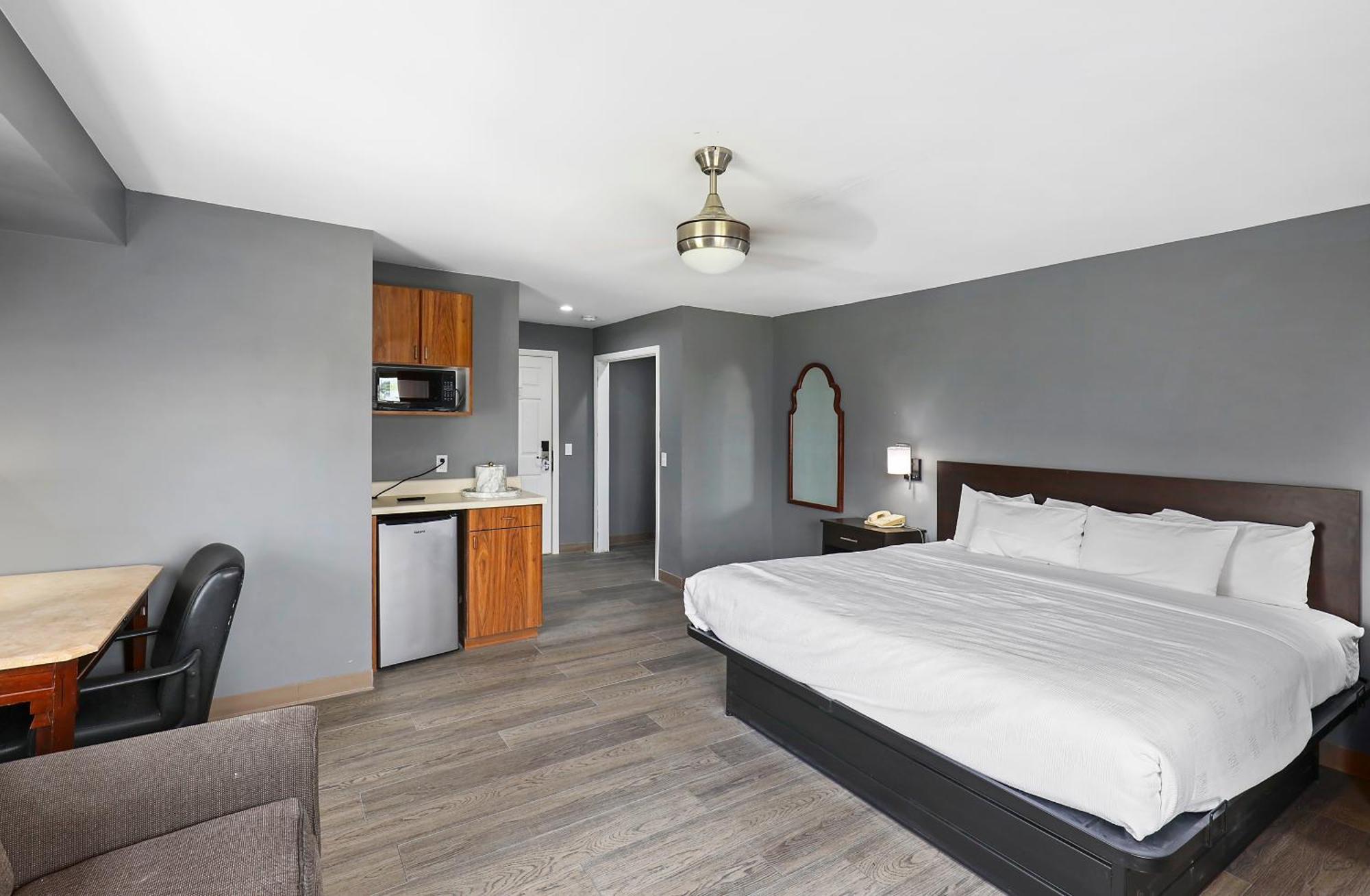 Four Seasons Country Inn Glasgow Eksteriør bilde